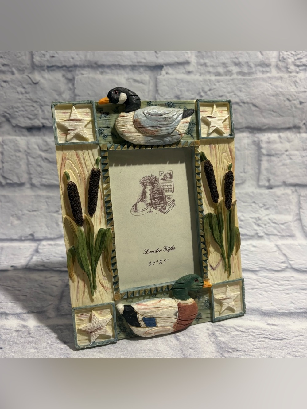 NWOT Leader Gifts 3D mallard duck resin picture frame (fits 3.5x5” photo)